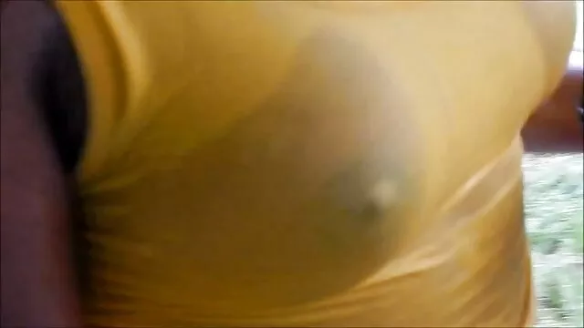 Adulto sem registo  Uma anfitriã em filme nacional coisas eroticas todas as cidades ama