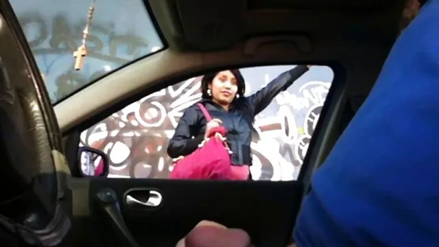 Adulto sem registo  Guy retomou o filmes eeoticos amateur Se med com a namorada para dar uma volta.
