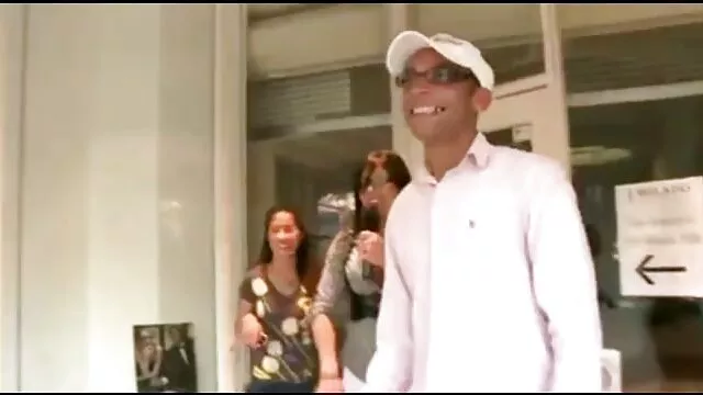Adulto sem registo  Uma pila saudável de Ébano tem uma lésbica filme erotcos grande.