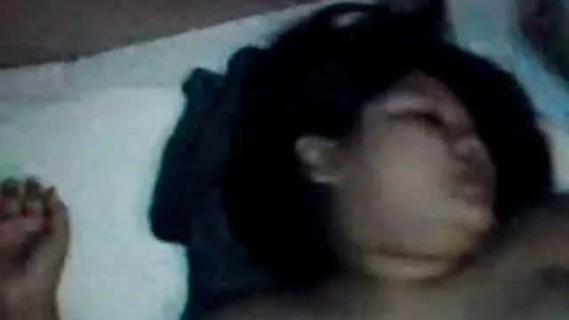 Adulto sem registo  Dona de casa exuberante é filme erótico com história uma grande pila enfiada no rabo