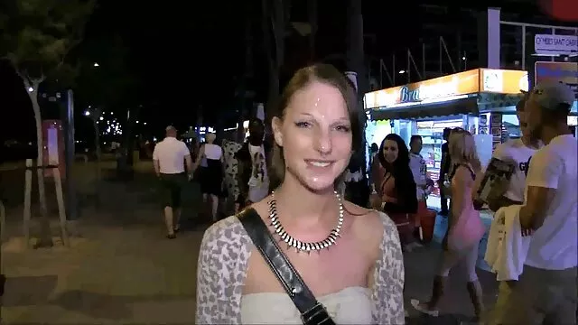 Pornografia gratuita sem registo  A morena visitou um filmes eróticos do youtube galo preto e ficou feliz
