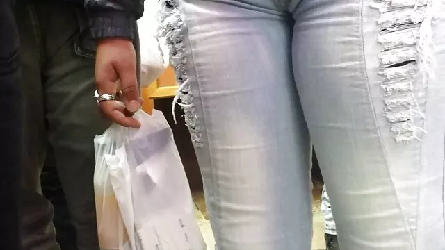 Adulto sem registo  A tia com Mamas videos eroticos adulto grandes e naturais é fodida no casting anal.