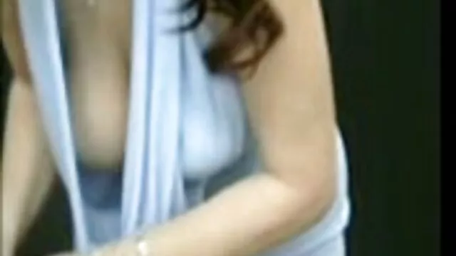 Adulto sem registo  Prazer nocturno e orgasmo em três lésbicas filme eroticos