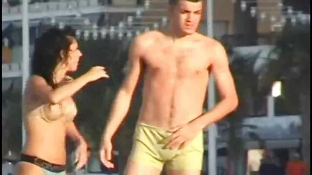 Adulto sem registo  Treinador de músculos fodido por mãe flexível em filmes eroticos com atrizes da globo suculenta rata depois de um treino duro