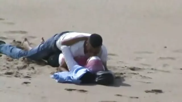 Adulto sem registo  Ter um olhar desagradável pato na alma filmes romantico erotico de uma ver outra mulher e a tatuagem do seu amante