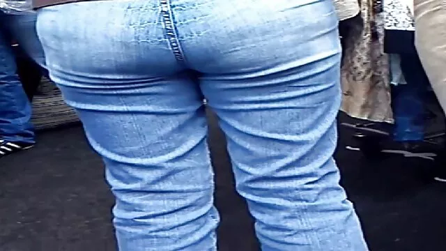 Adulto sem registo  Os antepassados dormiam e não pensavam que as suas filhas adultas os cosiam com um suporte de barba. filme erótico romance