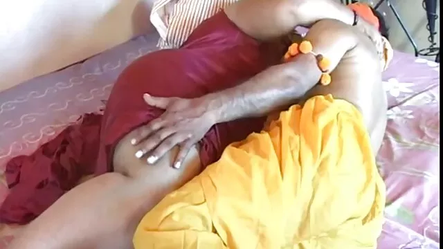 Adulto sem registo  Tranças Latinas envolvem-se em se gay quente com um videos erotivo strapon