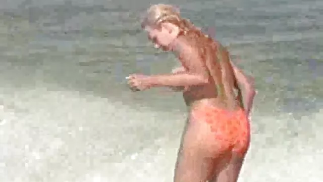 Adulto sem registo  Um estudante curioso concordou em tentar ver anal filmes adultos eroticos dois.