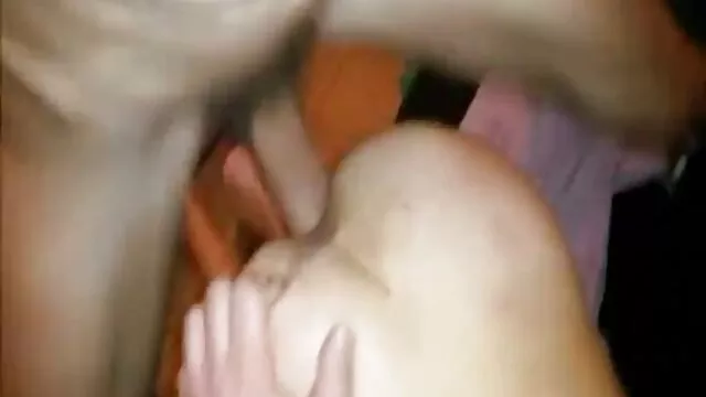 Adulto sem registo  Na recepção do ginecologista, Shara cedeu em estabelecer se Shar com cenas filmes eroticos ela.