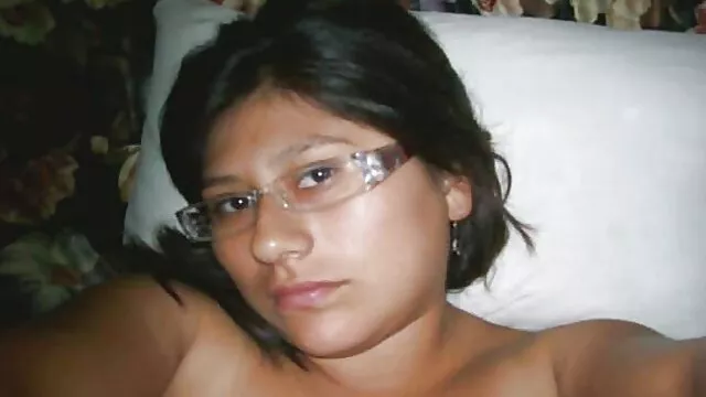 Adulto sem registo  Ela cobriu a rede com sisiandra e filmes eroticos novinhas chamou sua vizinha prostituta