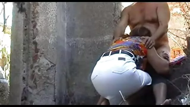 Adulto sem registo  A madrasta masturba-se com a rata e quero assistir um filme erótico fode