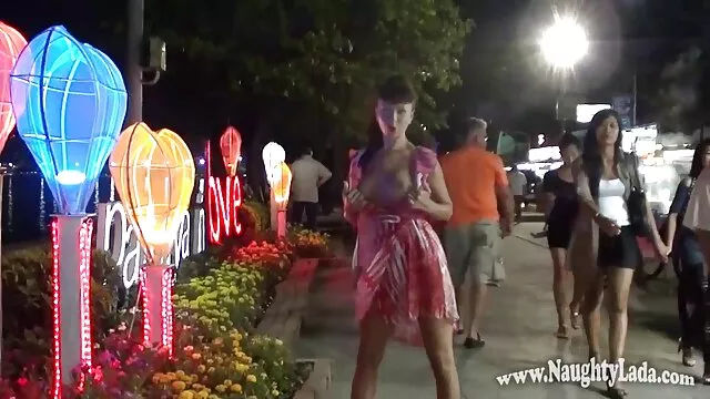Adulto sem registo  Rabo a rabo filme porno tinto brass com uma pila grande