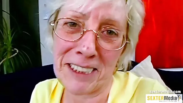 Adulto sem registo  Ex-ginasta surpreende um rapaz com habilidades videos de sexo contos eroticos sexuais.