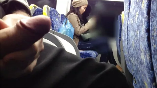Adulto sem registo  No caso da espelunca, uma loira teve de chupar da primeira pessoa a ser filmada a expor claudia raia filme erótico a sua rata.
